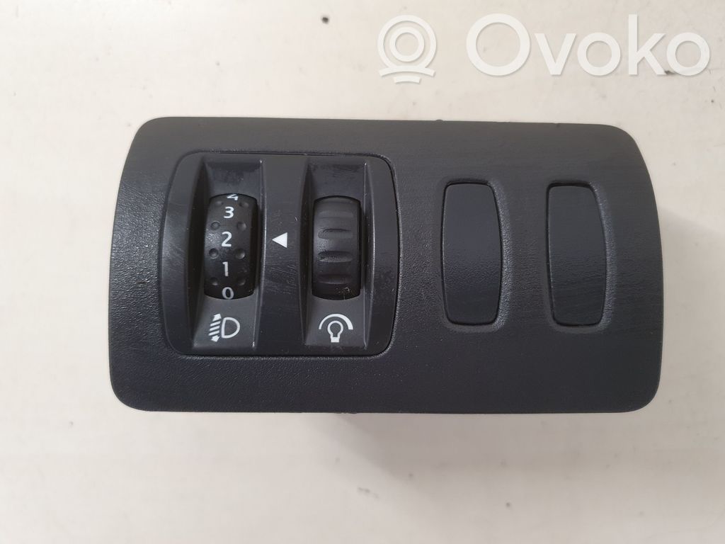Renault Clio III Headlight level height control switch 