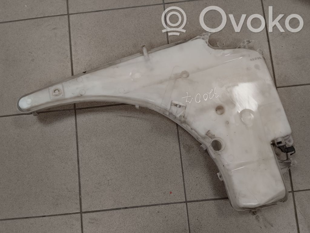 BMW 3 E90 E91 Langų skysčio bakelis 