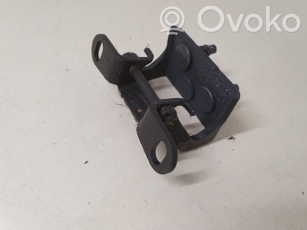 Volvo C30 Tailgate/trunk/boot hinge 