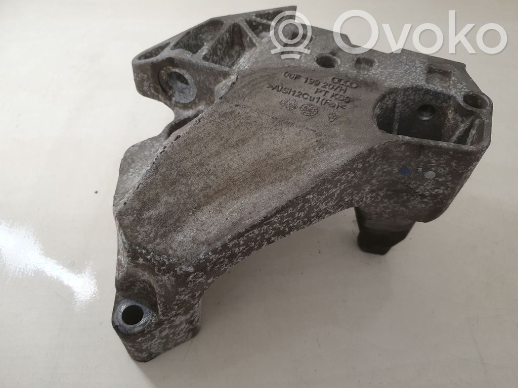 Volkswagen PASSAT B6 Engine mounting bracket 