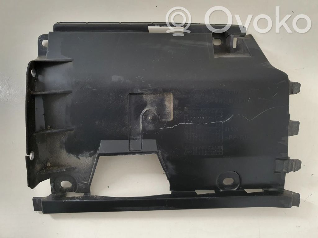 Bumper support mounting bracket corner   7H0807130A