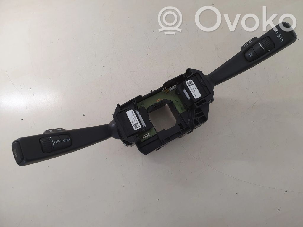 Volvo V70 Wiper turn signal indicator stalk/switch 