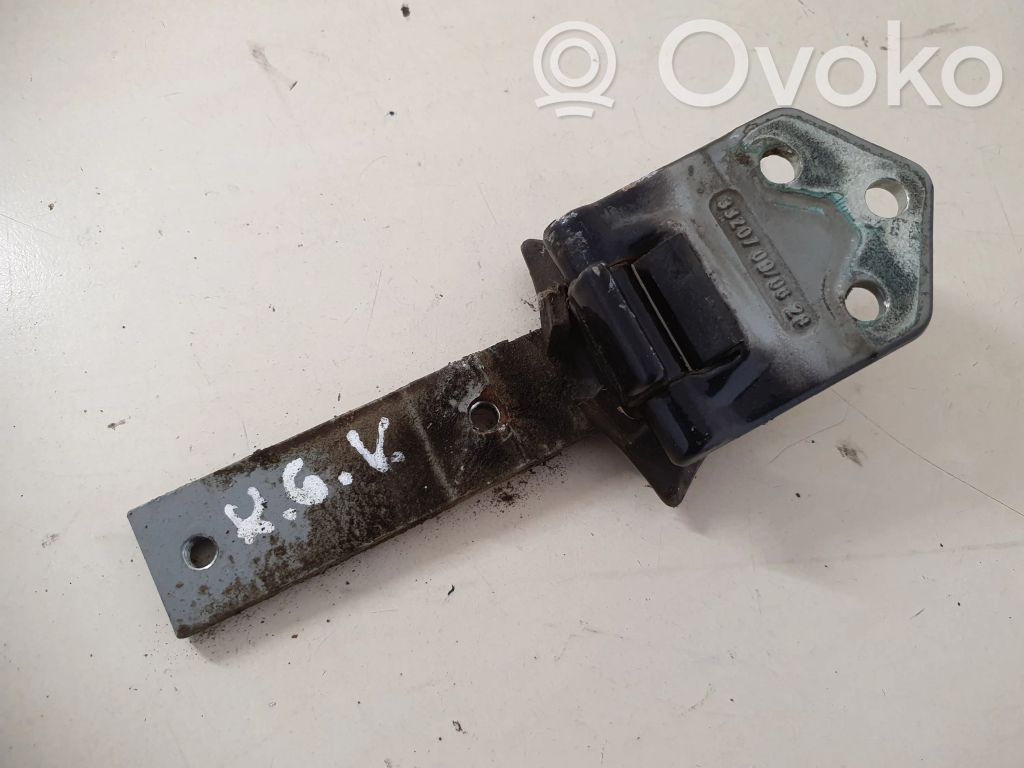 Loading door upper hinge   2K0827151C