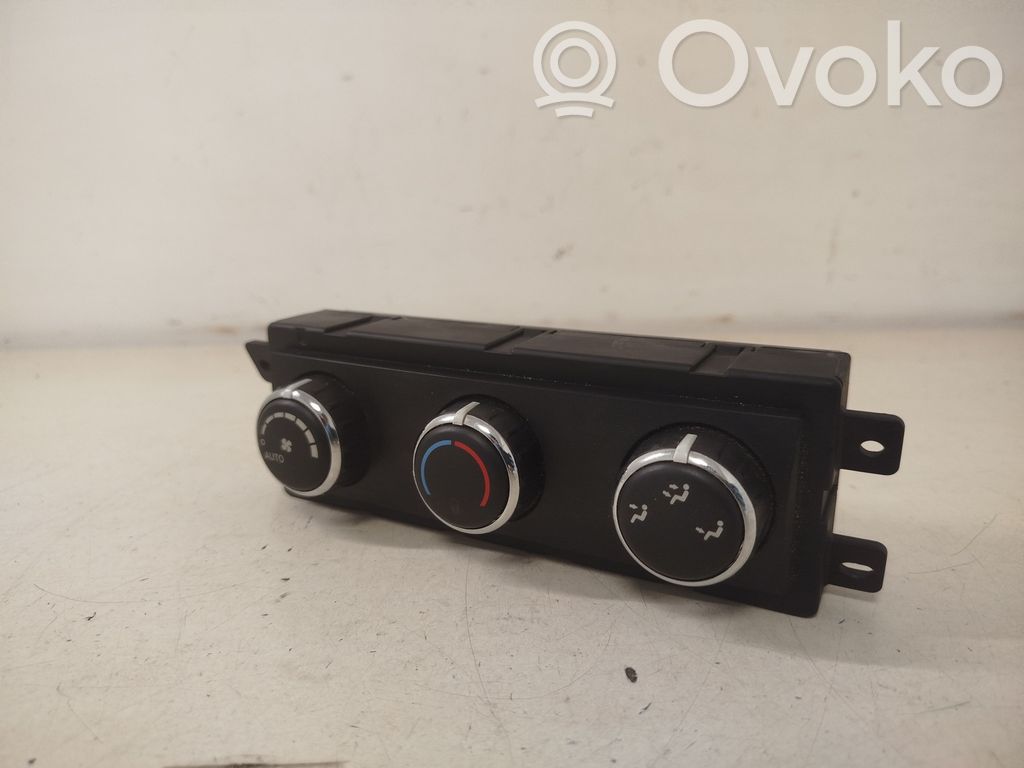 Chrysler Voyager Climate control unit 