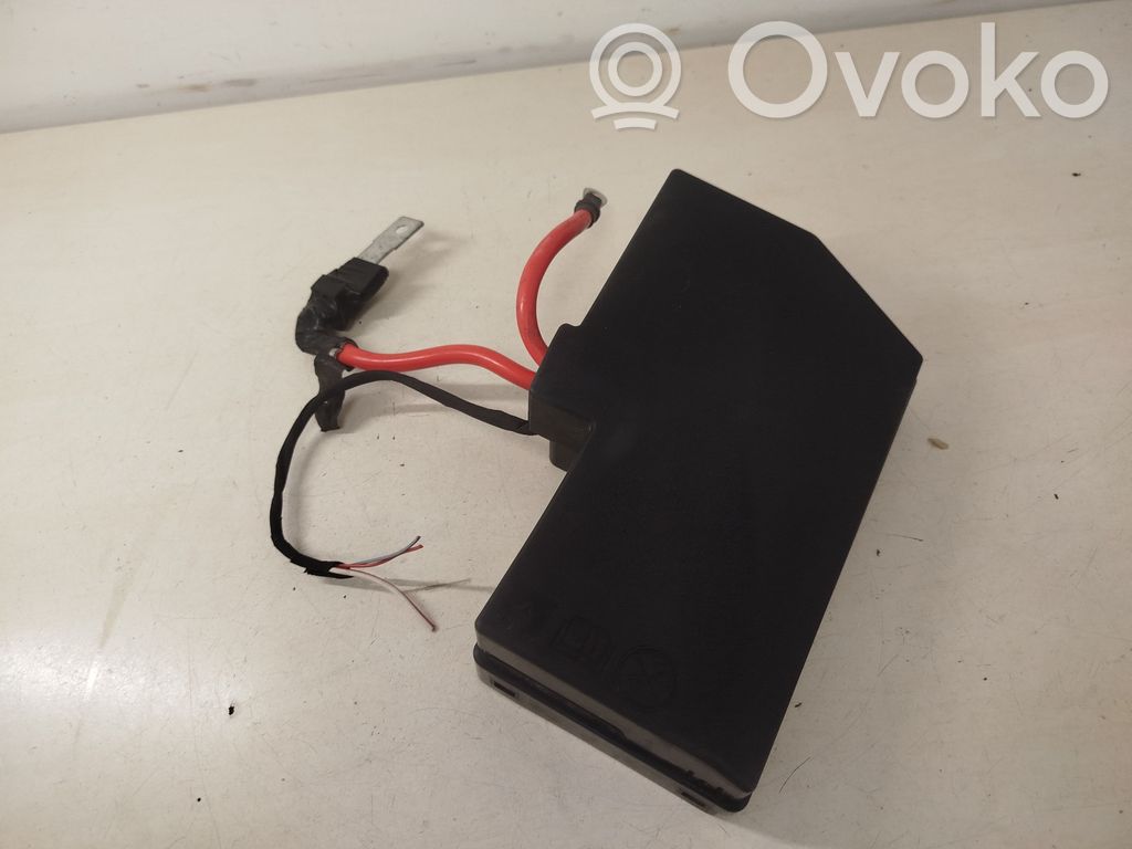 Volvo V40 Cross country Fuse module 