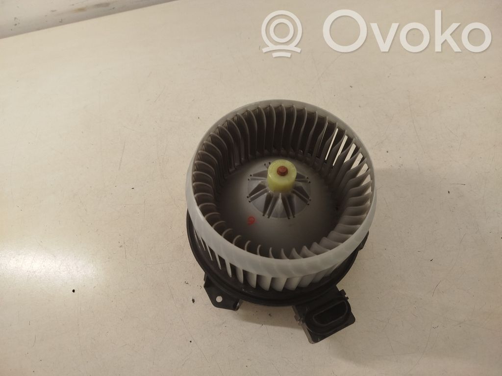 Toyota Yaris Mazā radiatora ventilators 