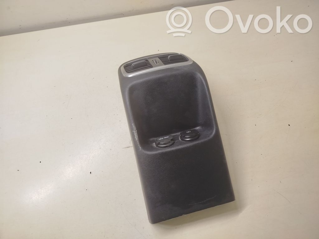 KIA Optima Oro grotelės gale 