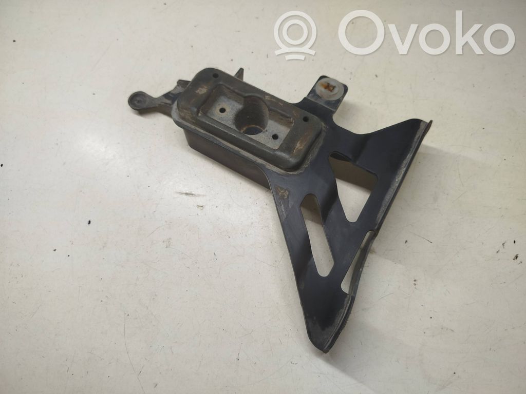 Porsche Cayenne (92A) Jacking socket point 