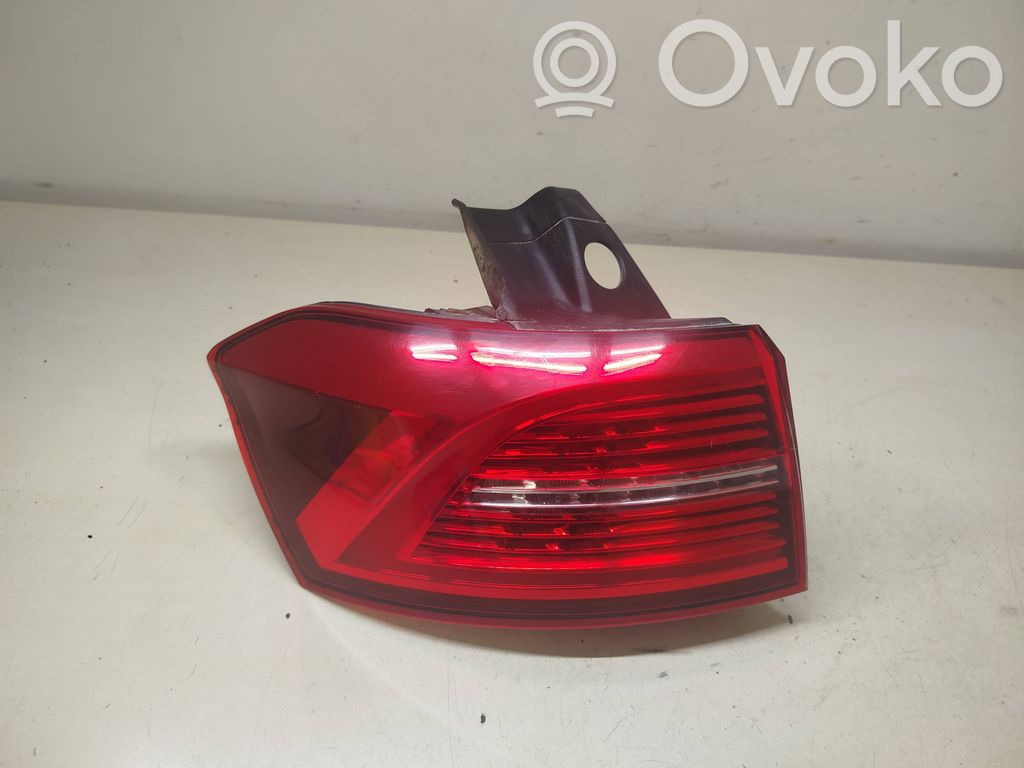 Volkswagen PASSAT B8 Lampă spate în caroserie 
