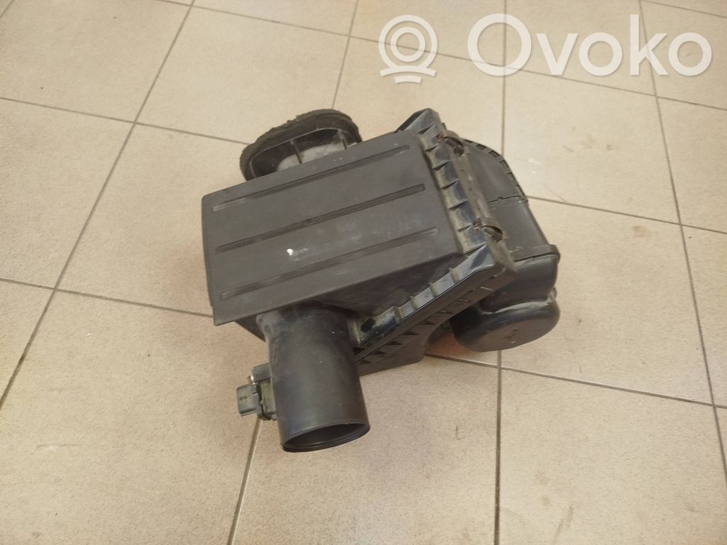 Nissan Navara D40 Oro filtro dėžė 