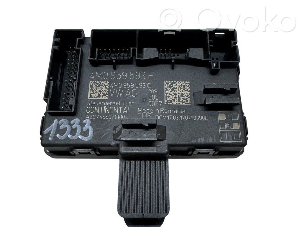 Audi Q7 4M Door control unit/module 