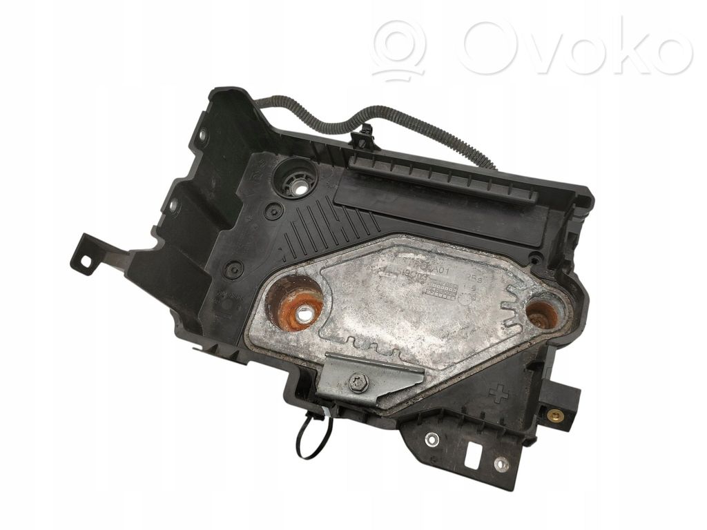 Renault Captur II Battery box tray 