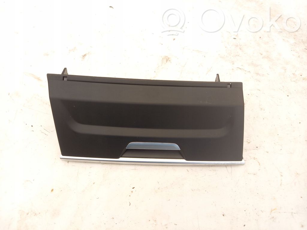 BMW 2 F45 Consola central de la guantera 