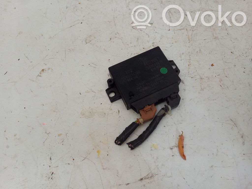 Renault Koleos I Front door window glass four-door 