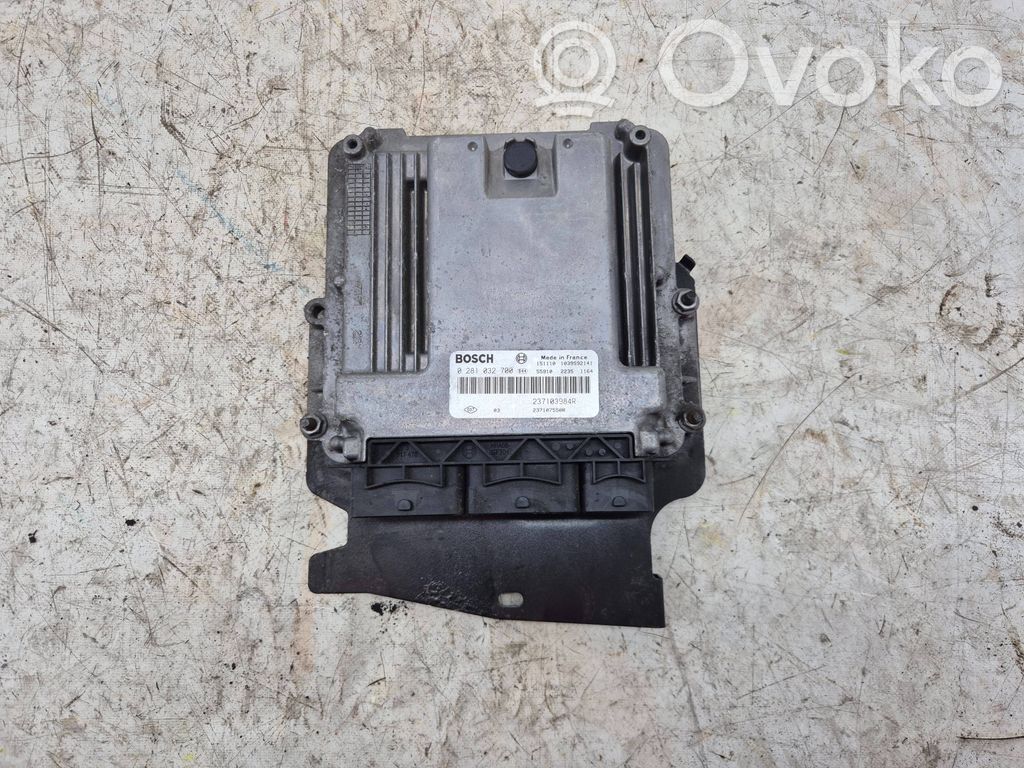 Renault Trafic III (X82) Engine control unit/module 