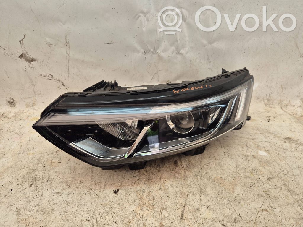 Lampa przednia   260607108R,1011500517,514119760184
