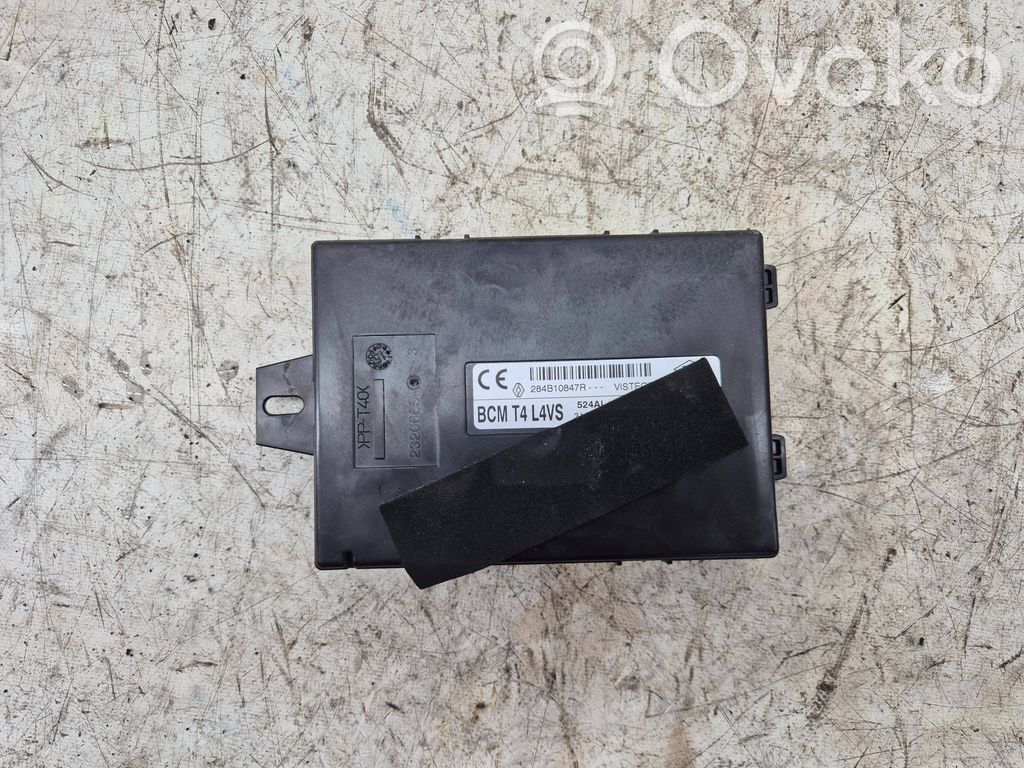 Renault Trafic III (X82) Engine control unit/module 