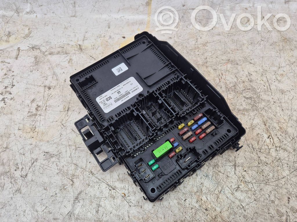 Ford Focus Módulo de fusible 