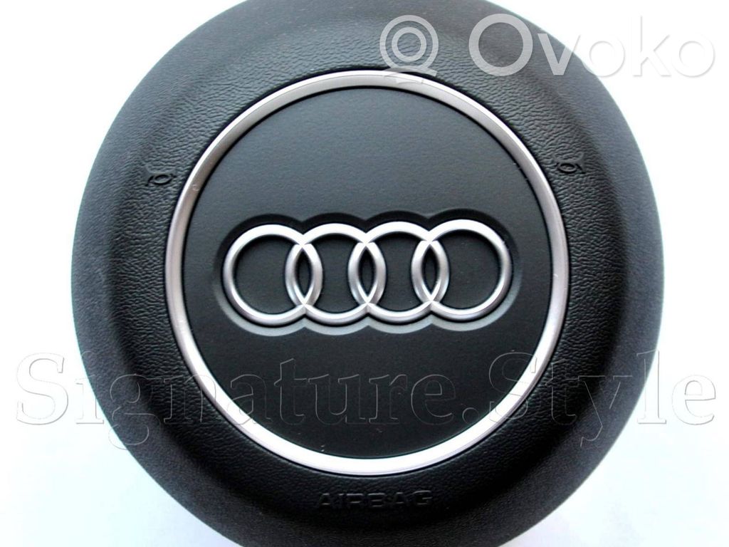 Audi RS5 Vairo oro pagalvė 