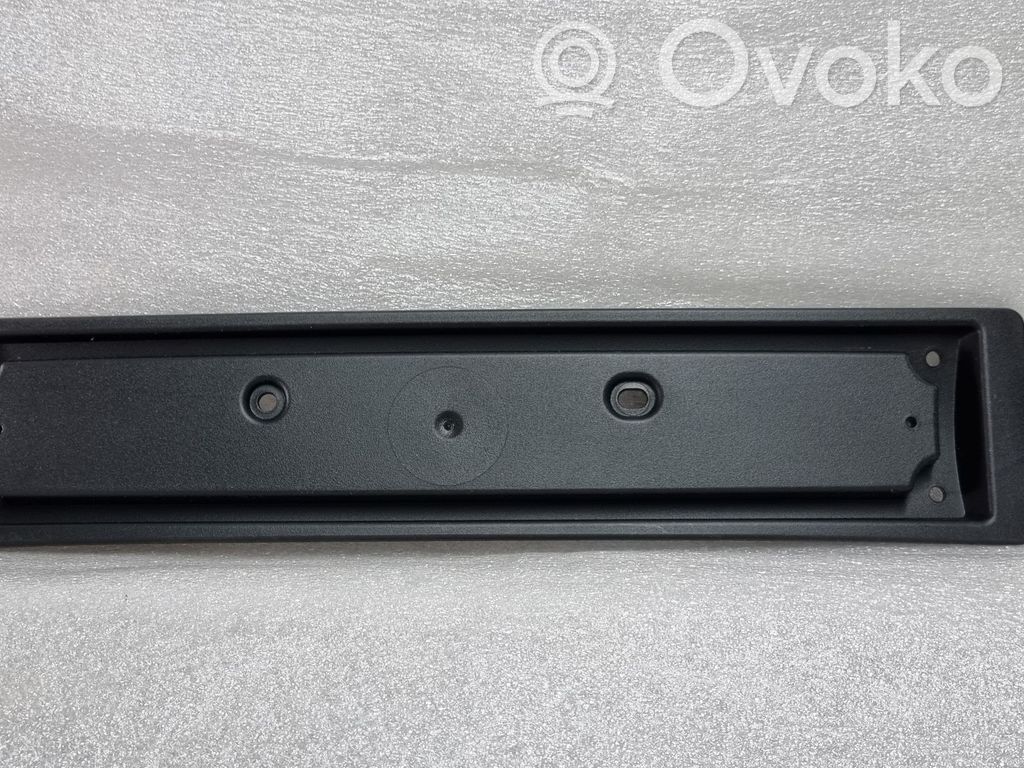 Tesla Model 3 Numerio laikiklis 