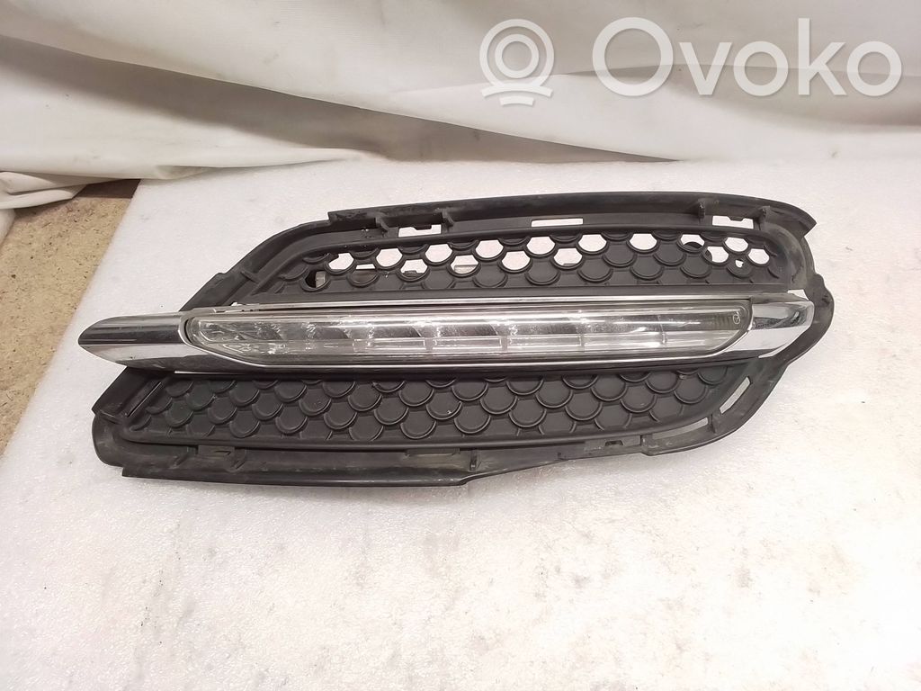 Mercedes-Benz S W221 Proiector ceață 