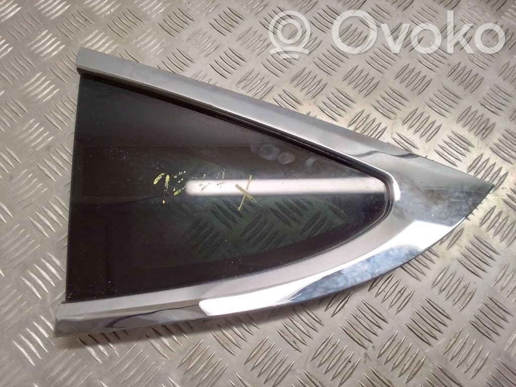 Tesla Model X Ventanilla de ventilación de la puerta trasera 