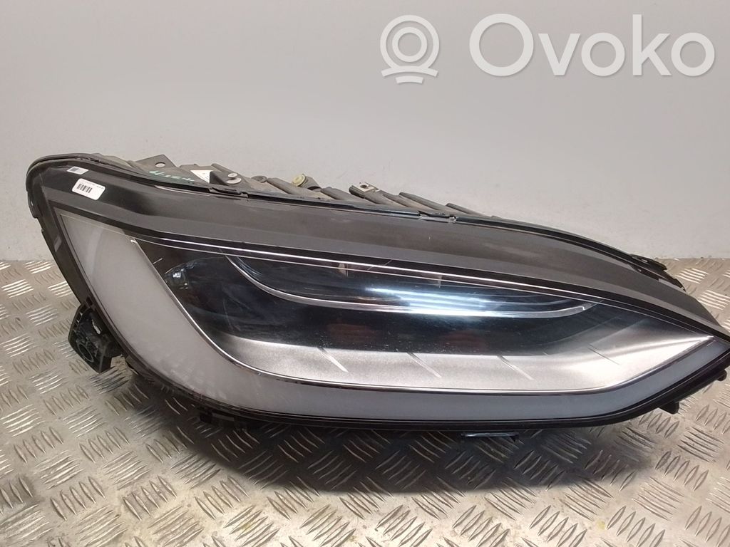 Tesla Model X Scheinwerfer 