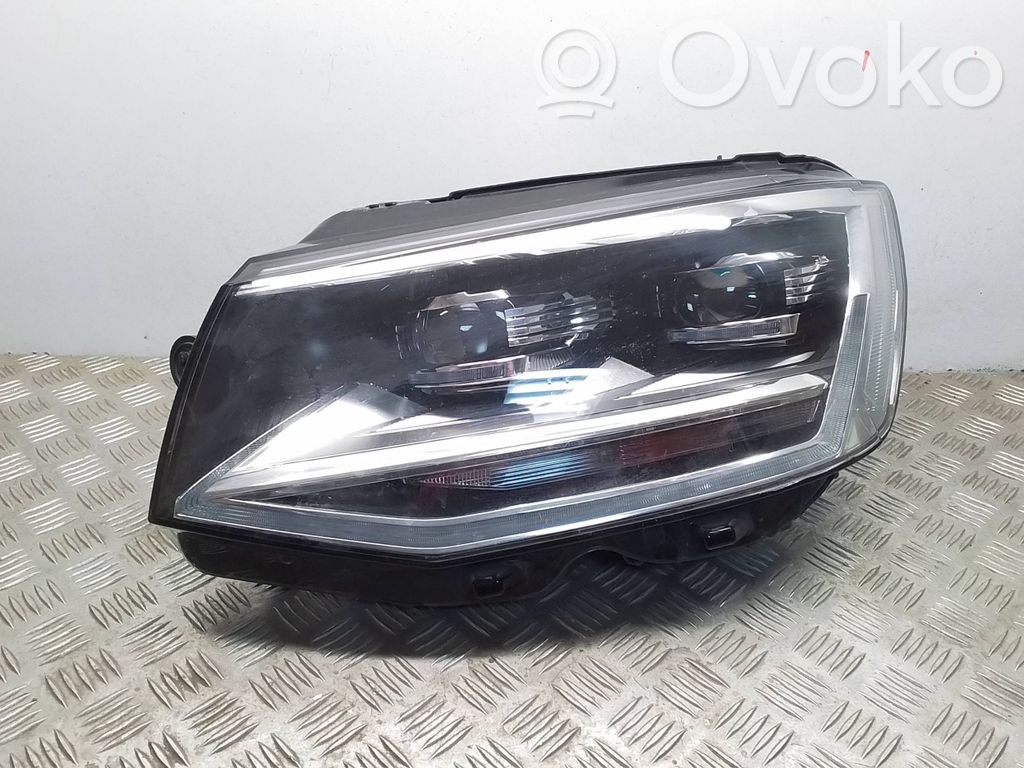 Volkswagen Multivan T6 Lampa przednia 