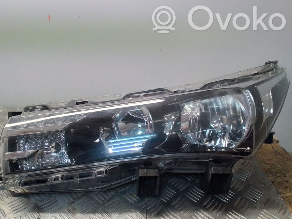 Headlight/headlamp   8115002E7100