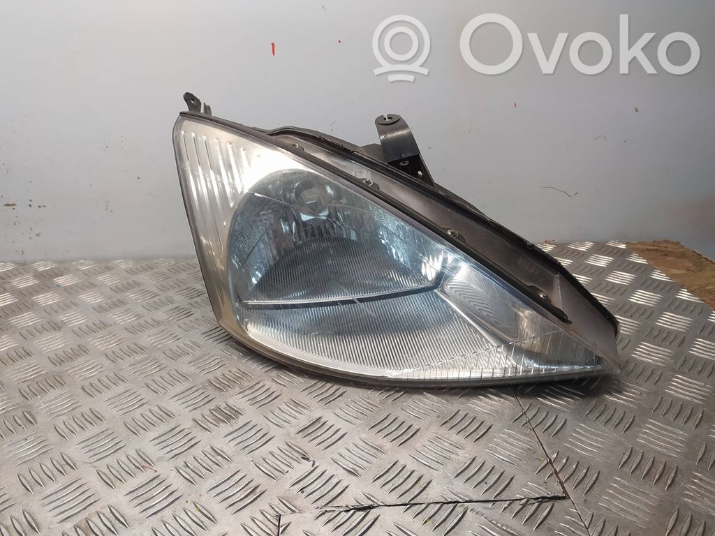 Ford Focus Headlight/headlamp 