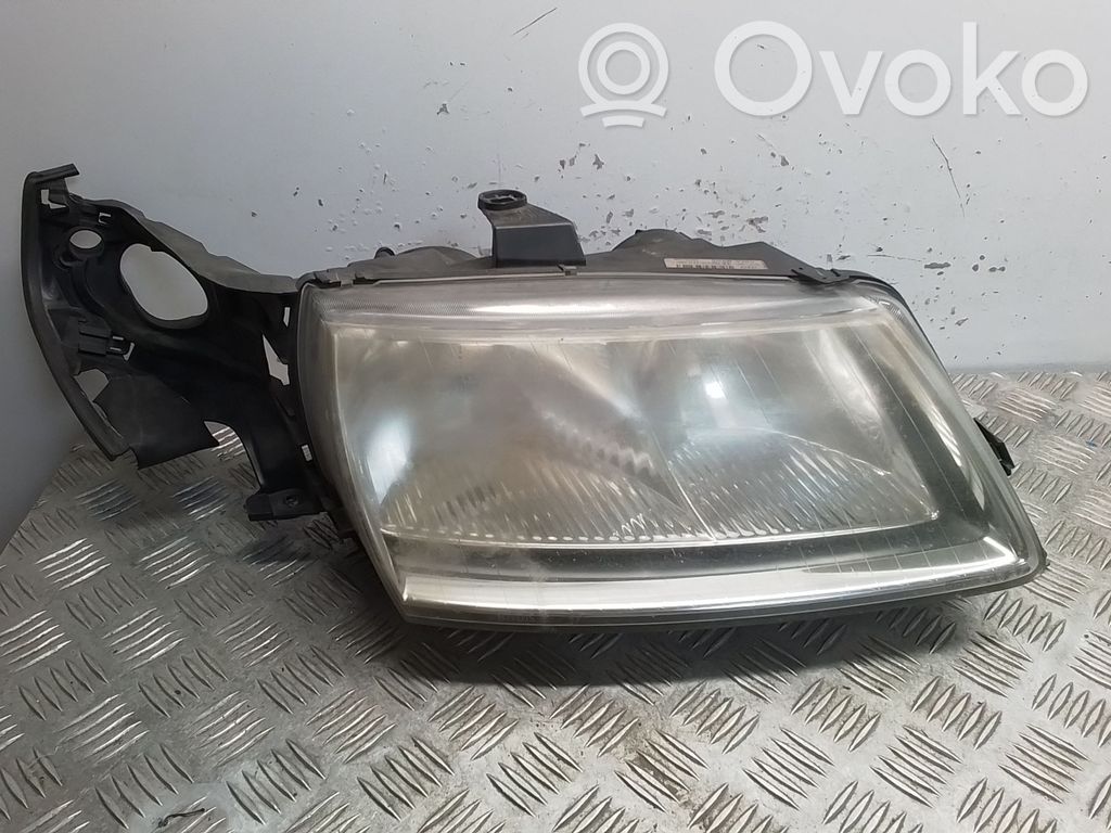 Scheinwerfer   89006242