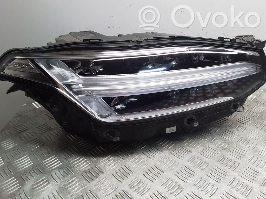 Volvo XC90 Scheinwerfer 