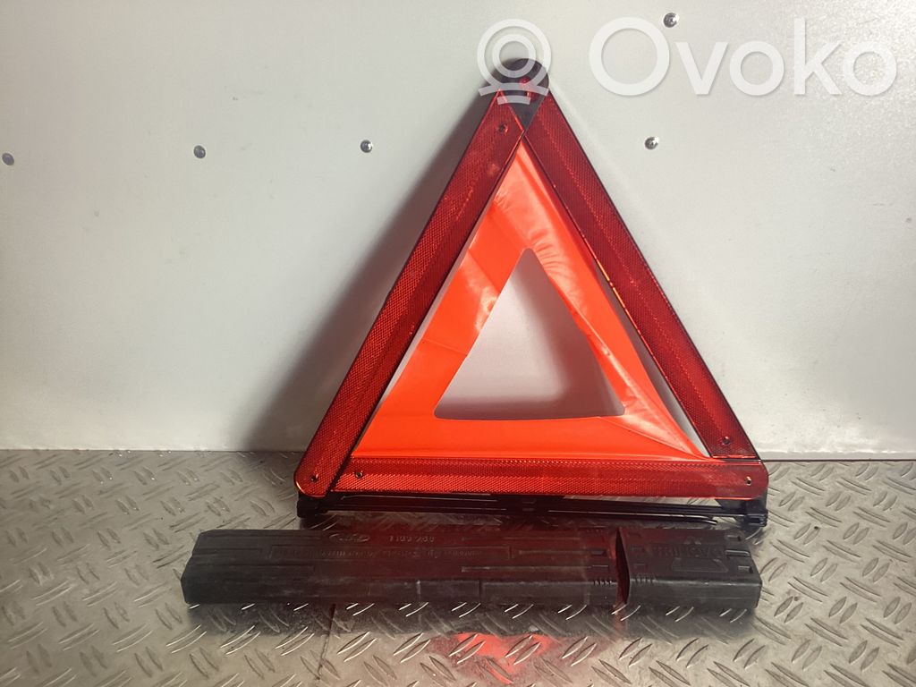 Ford Mondeo Mk III Triangle d'avertissement 