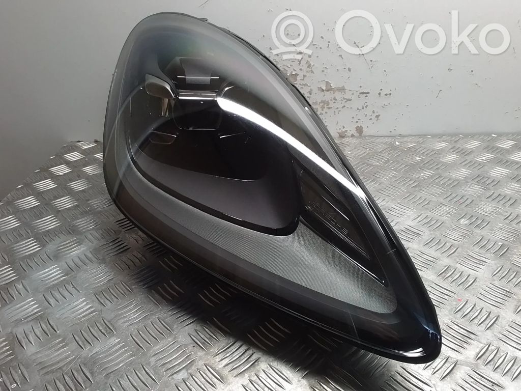 Porsche Cayenne (9Y0 9Y3) Lampa przednia 