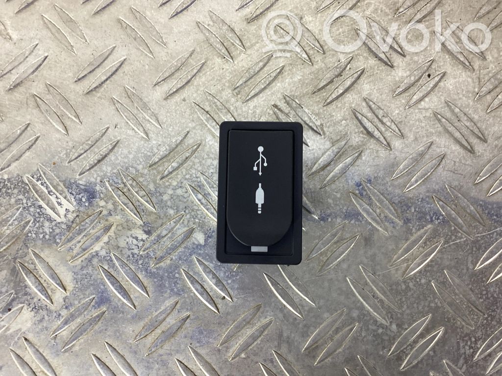 Lexus CT 200H Connecteur/prise USB 
