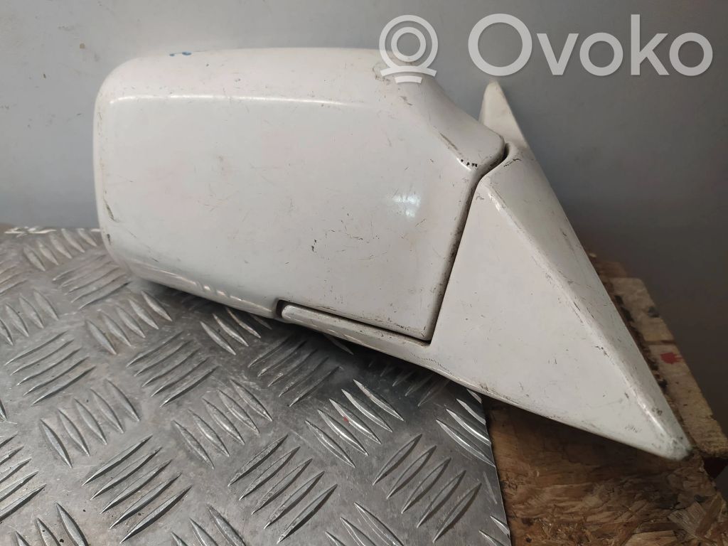 Front door electric wing mirror