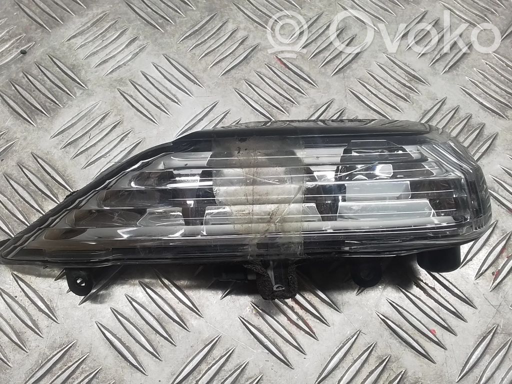 Subaru Legacy Pagrieziena lukturis spogulī 