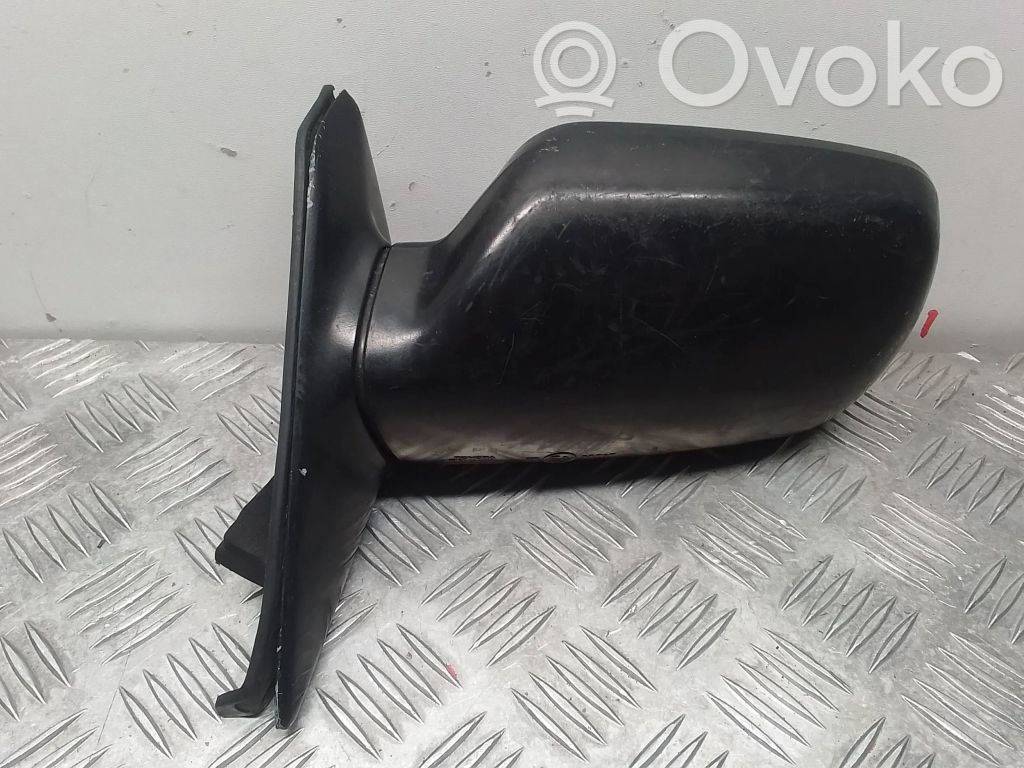 Toyota Corolla E90 Espejo lateral eléctrico de la puerta delantera 