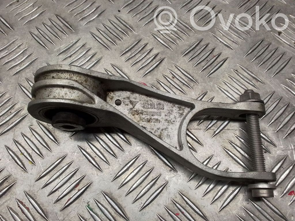 Porsche Macan (95B) Engine mount bracket 