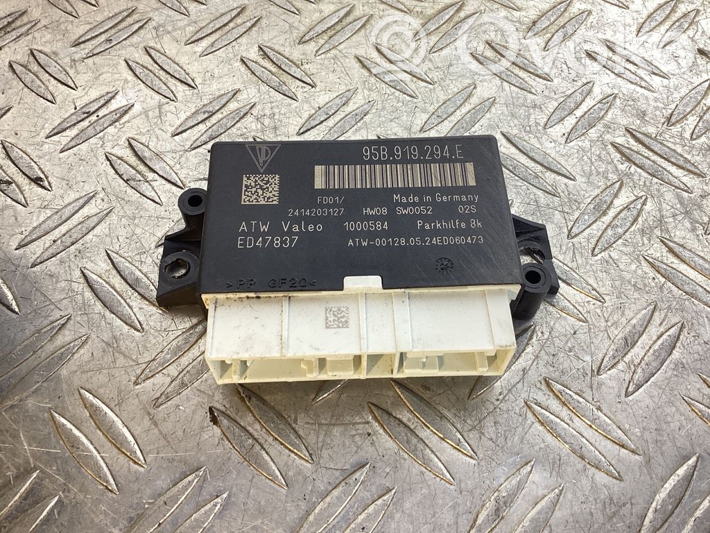 Porsche Macan (95B) Parking PDC control unit/module 