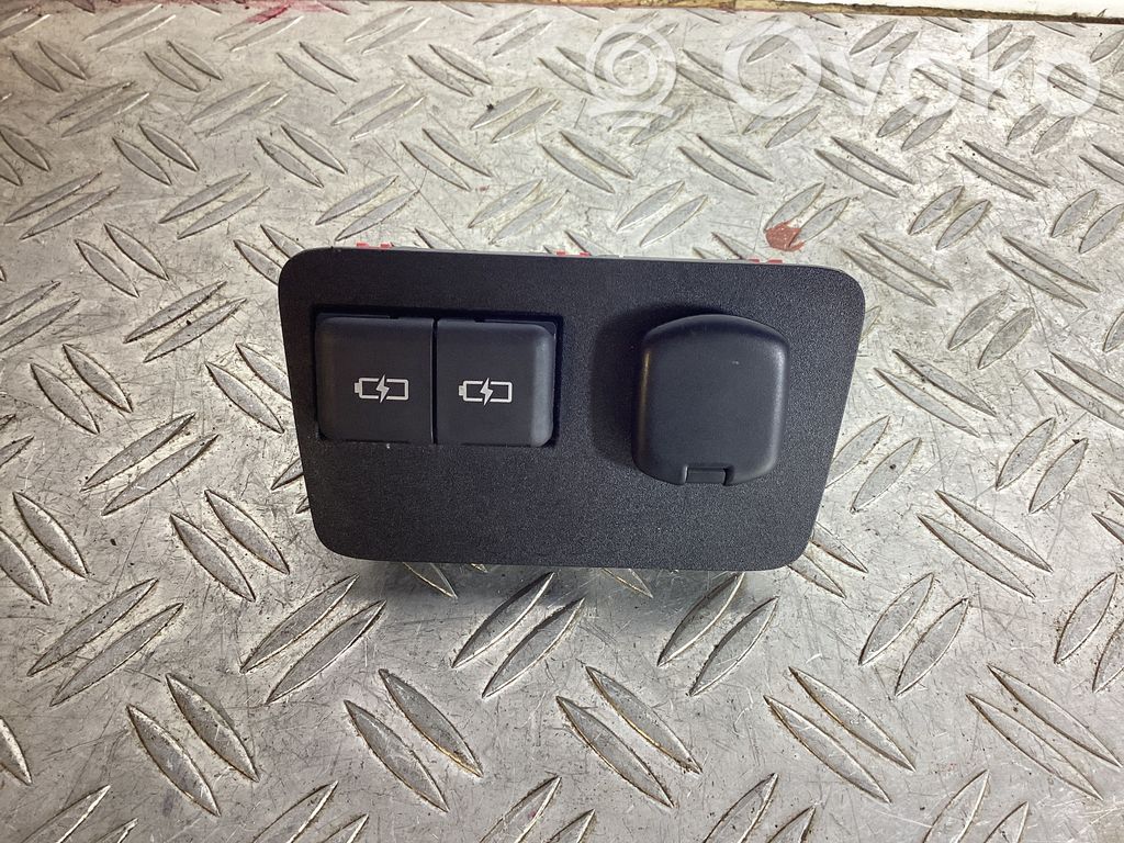 Lexus NX USB socket connector 