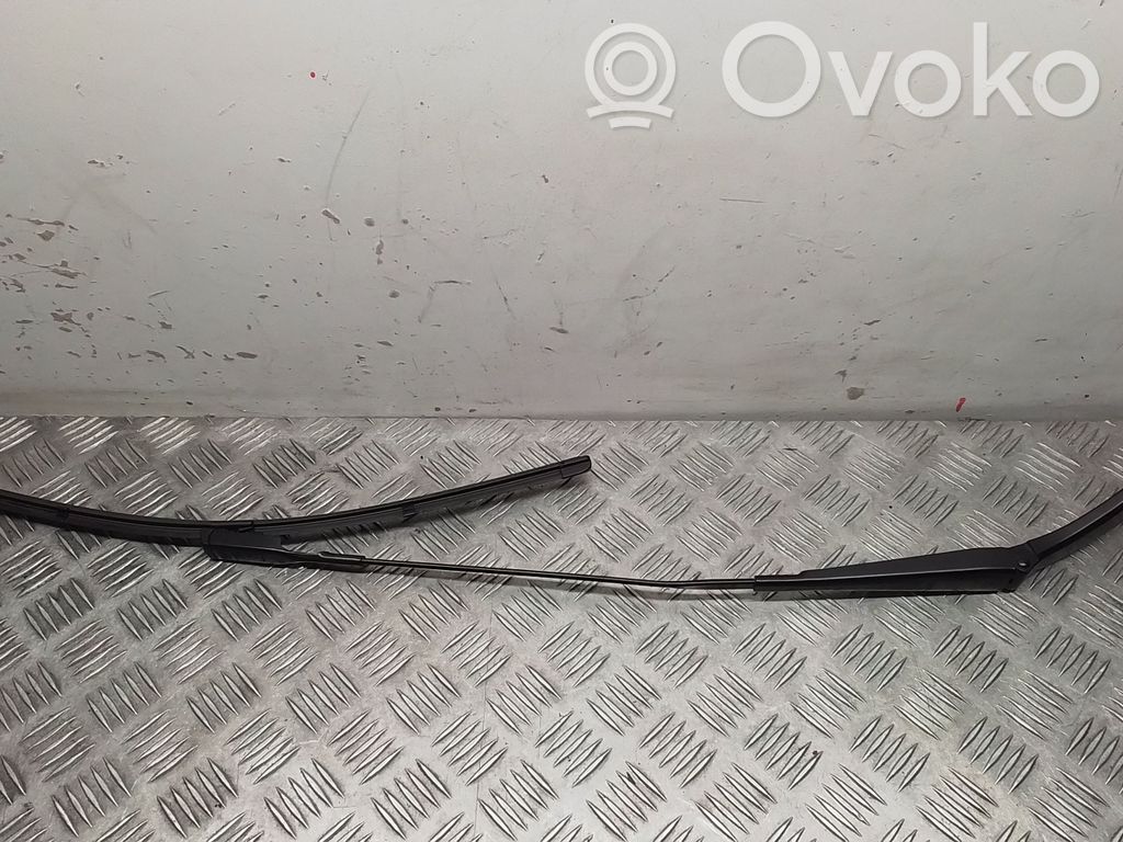 Ножка стеклоочистителей лобового стекла   95B955408