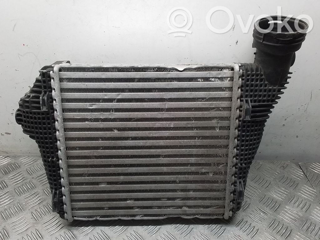 Porsche Macan (95B) Starpdzesētāja radiators 