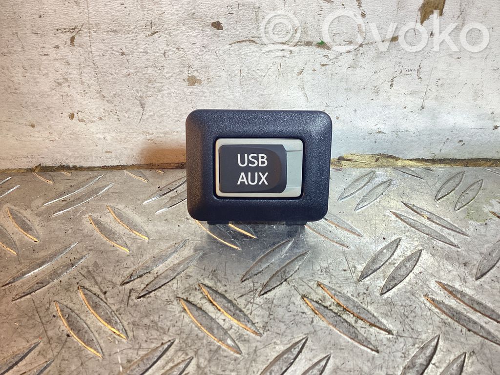 Lexus RX 450H USB socket connector 