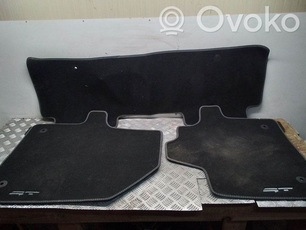 Set covorașe auto   CV143ADE00