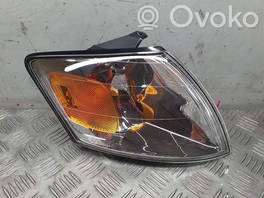 Mazda MPV Front indicator light 