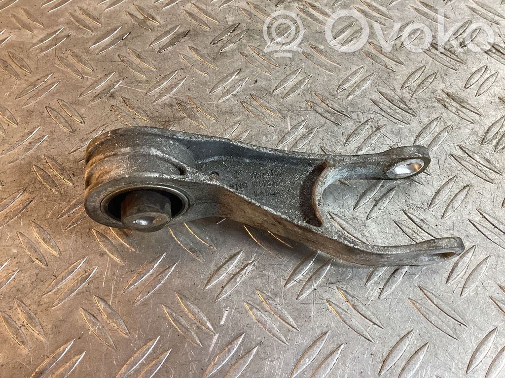 Porsche Macan (95B) Engine mounting bracket 
