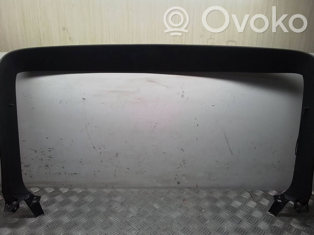 Porsche Macan (95B) Tailgate trim 