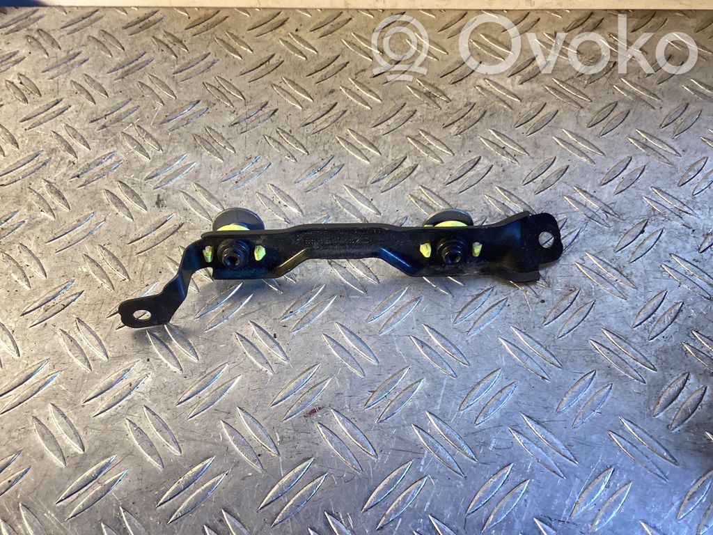 Porsche Macan (95B) Headlight/headlamp mounting bracket 