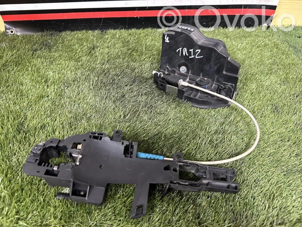 Rear door lock   7167075,7167075
